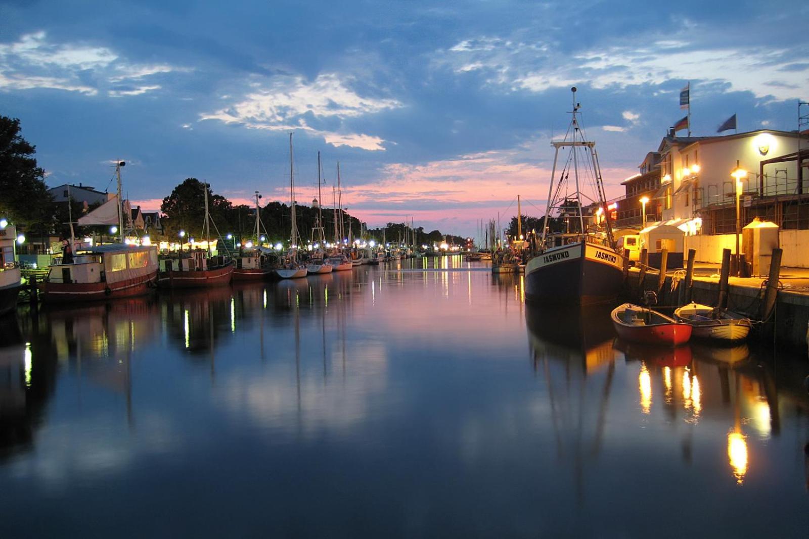 Strandpalais/Meerblick Rostock Exterior foto